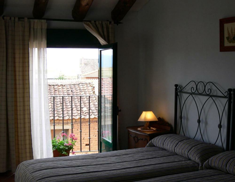 Las Casas De Yaguee, Ayllon Santa Maria de Riaza Buitenkant foto